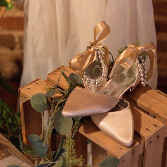 Wedding Dress - Picture 7 of 7